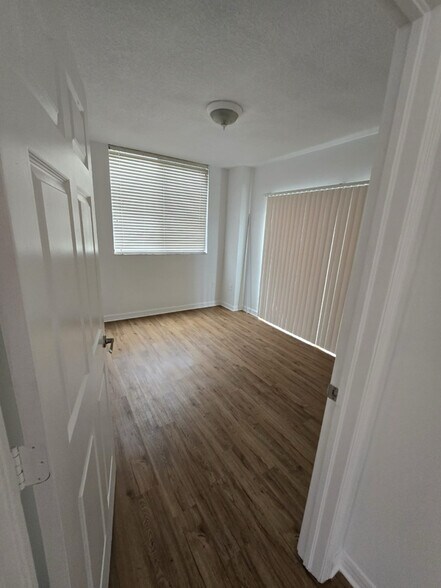 Building Photo - 4242 NW 2nd St