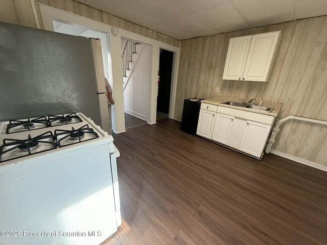 Building Photo - 112 Green Pl