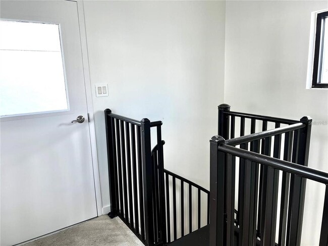 Building Photo - 350 S Osceola Ave