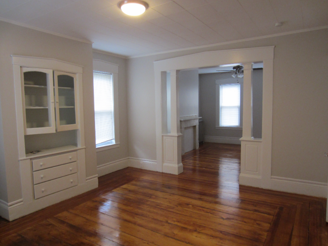 Building Photo - 111 3rd St