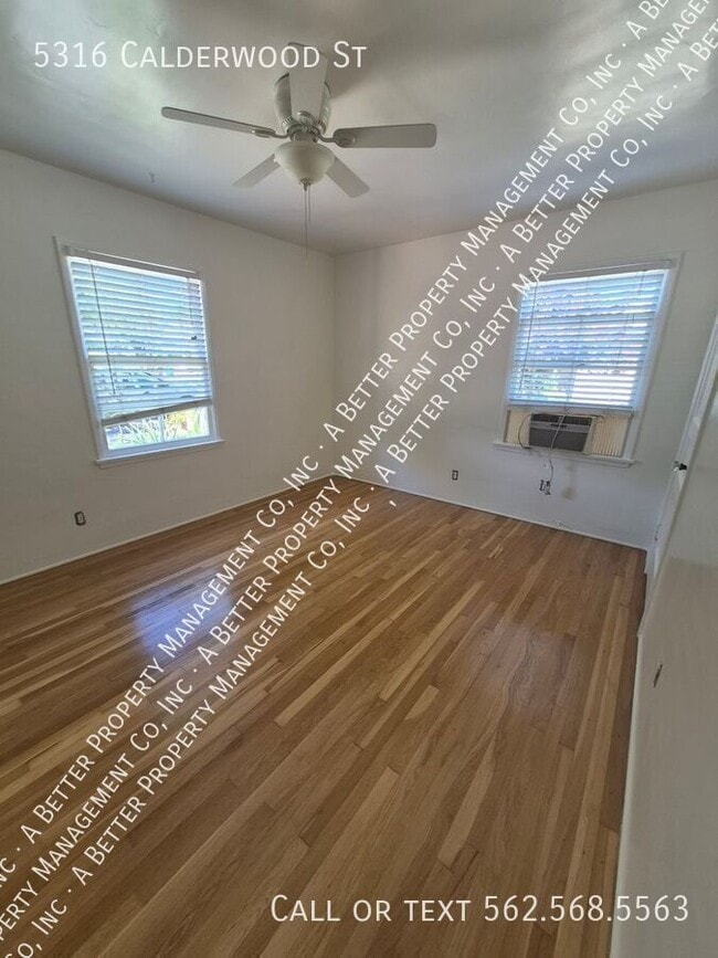 Building Photo - 5316 E Calderwood St