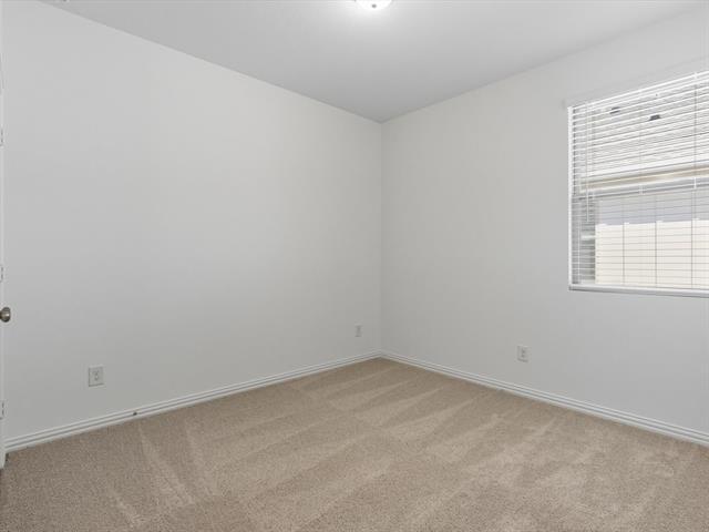 Building Photo - 752 Waterhouse Lk Dr