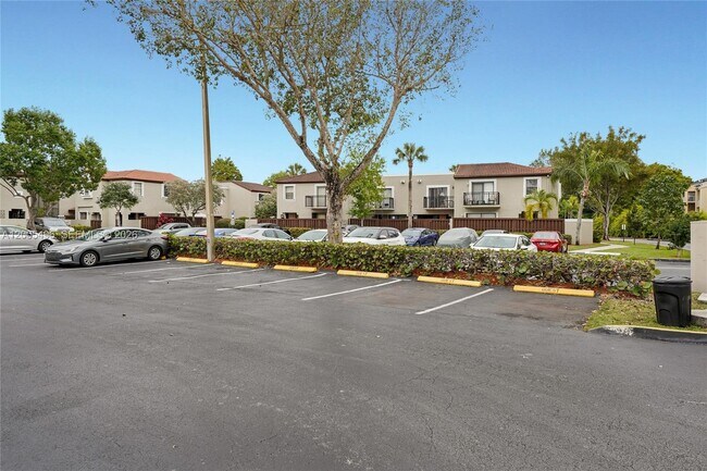 Building Photo - 10535 SW 154th Ct