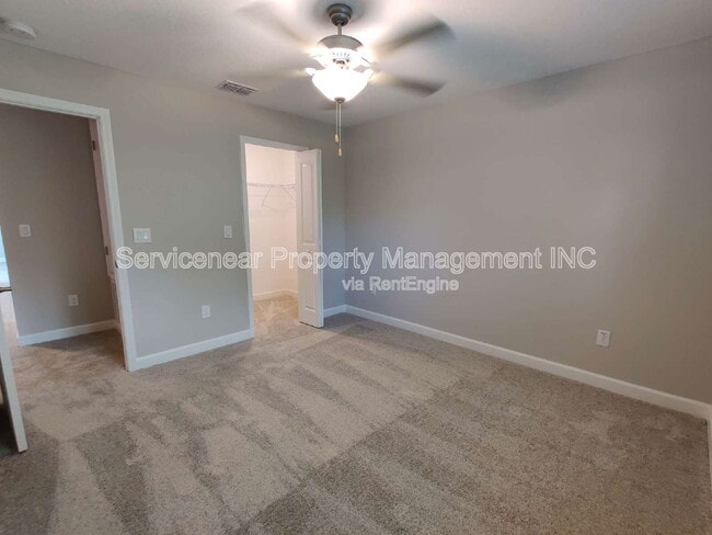 Building Photo - 23240 Willow Glen Way