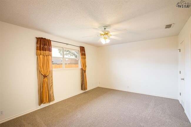 Building Photo - 127 Garrett St