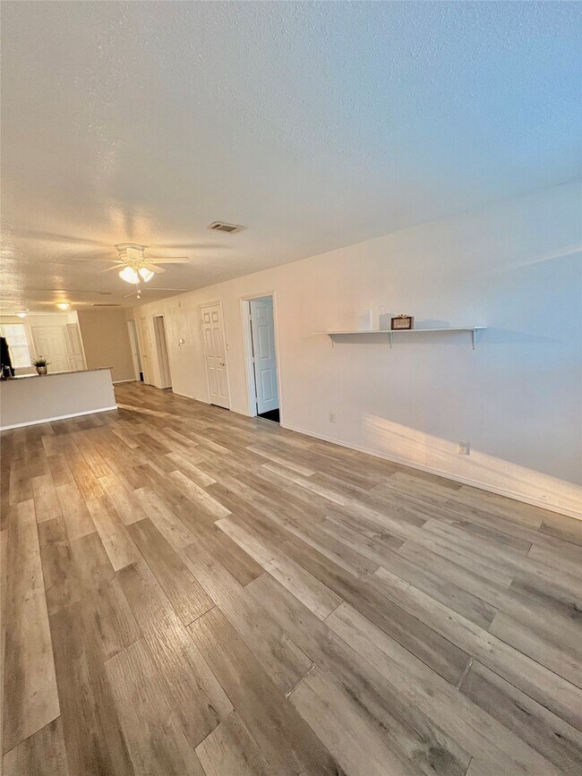 Building Photo - 9822 Candy Ct