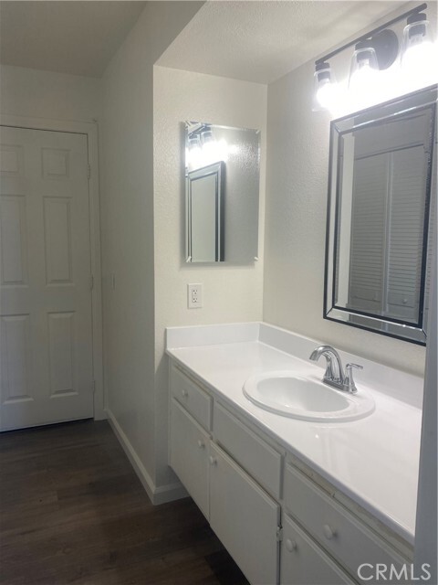 Building Photo - 25651 Mont Pointe