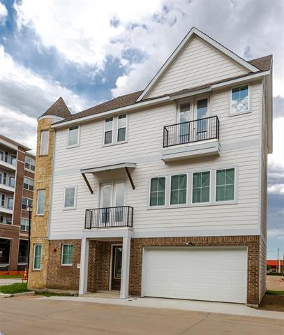 Building Photo - 200 S Village Way