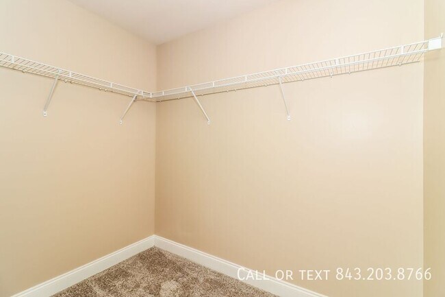 Building Photo - 9034 Parlor Dr