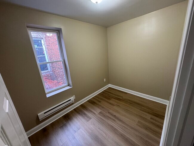 Building Photo - 2327 N 18th St