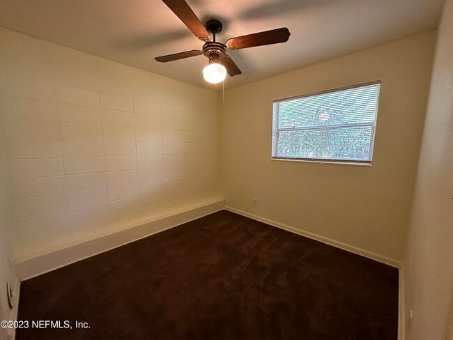 Building Photo - 2131 Goltare Dr