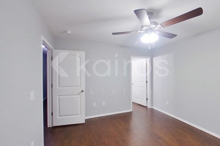 Building Photo - 5006 Thomas St