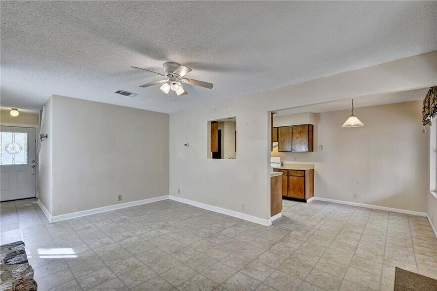 Building Photo - 412 Parkhill Cv