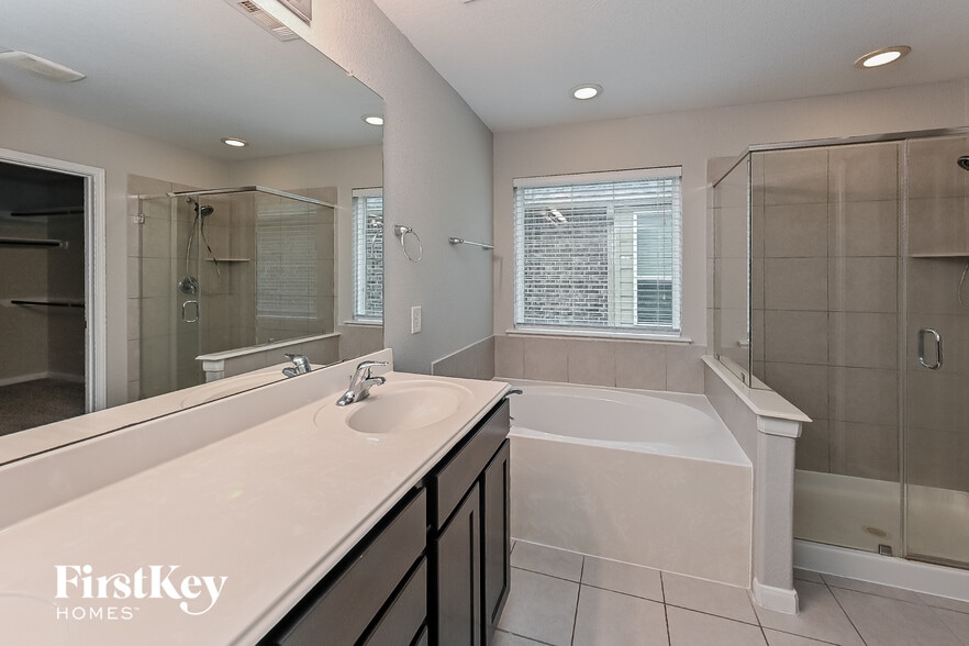 Building Photo - 9119 Newcroft Ct