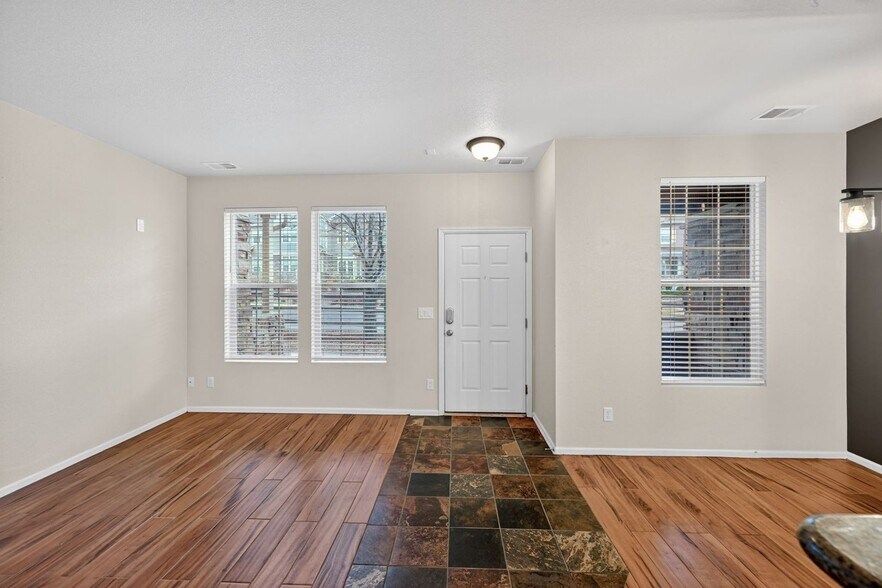 Building Photo - 12743 Leyden St