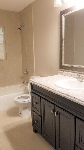 Building Photo - 1751 Horton Dr