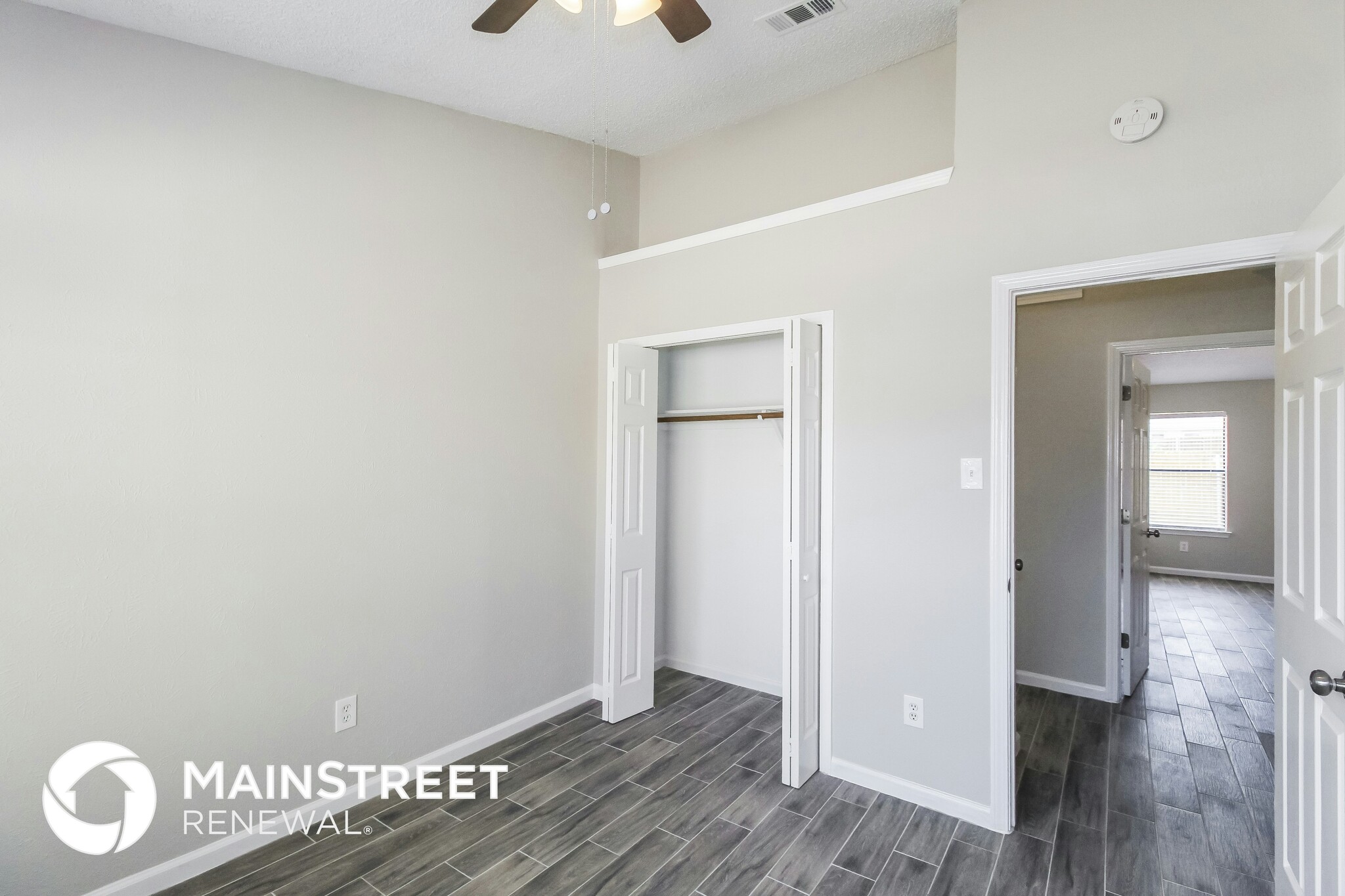 Building Photo - 5520 Creek Valley Dr