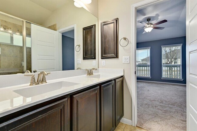 Building Photo - 18421 Tallgrass Prairie Dr