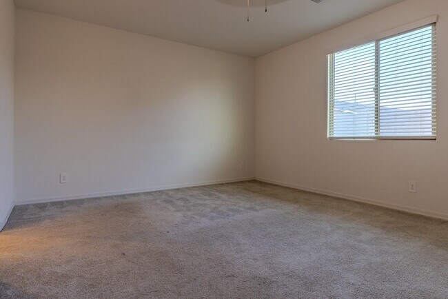 Building Photo - 11248 E Unger Ave