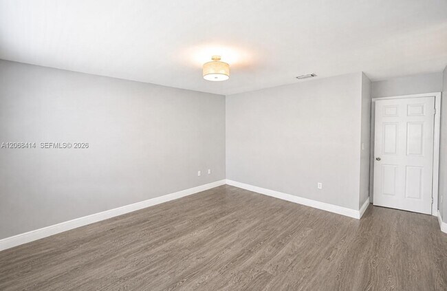 Building Photo - 11840 SW 99th St