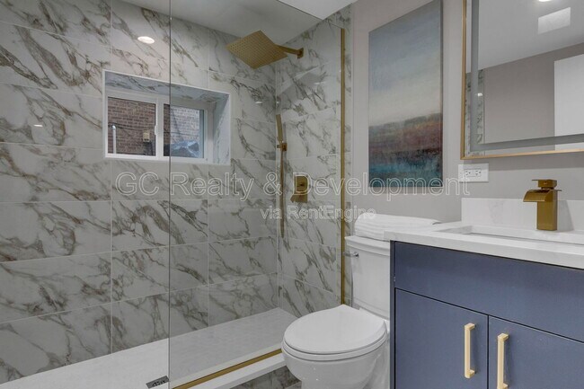 Building Photo - 6304 N Troy St