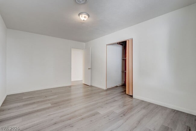 Building Photo - 1489 Santa Anita Dr