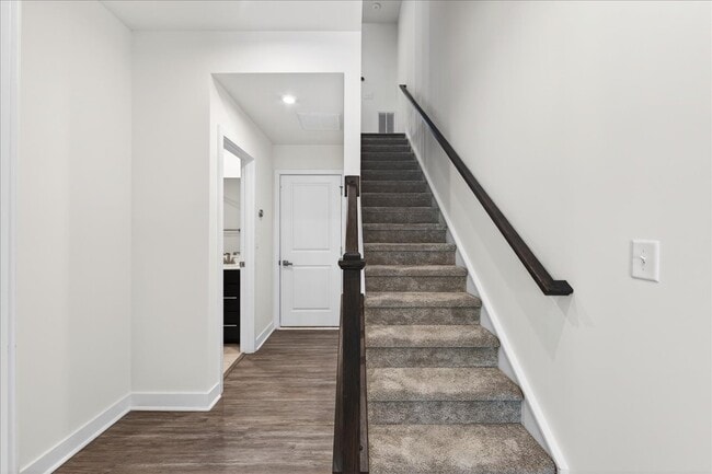 Building Photo - 530 Billingsley Rd