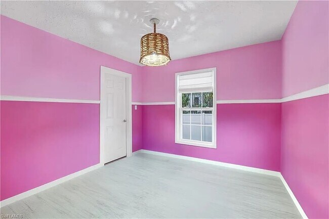 Building Photo - 286 Leawood Cir