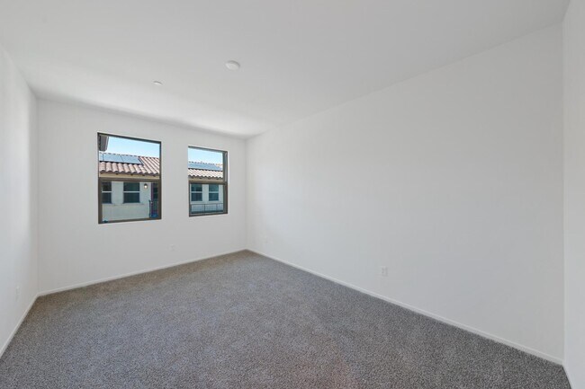 Building Photo - 822 Francesca Dr