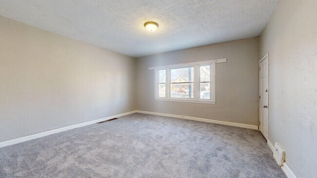 Building Photo - 3523 Walton Ave