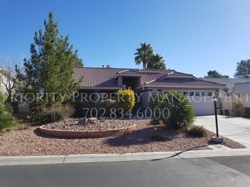 Building Photo - ~~BEAUTIFULLY REMODELED 3 Bed/2BA in Los P...