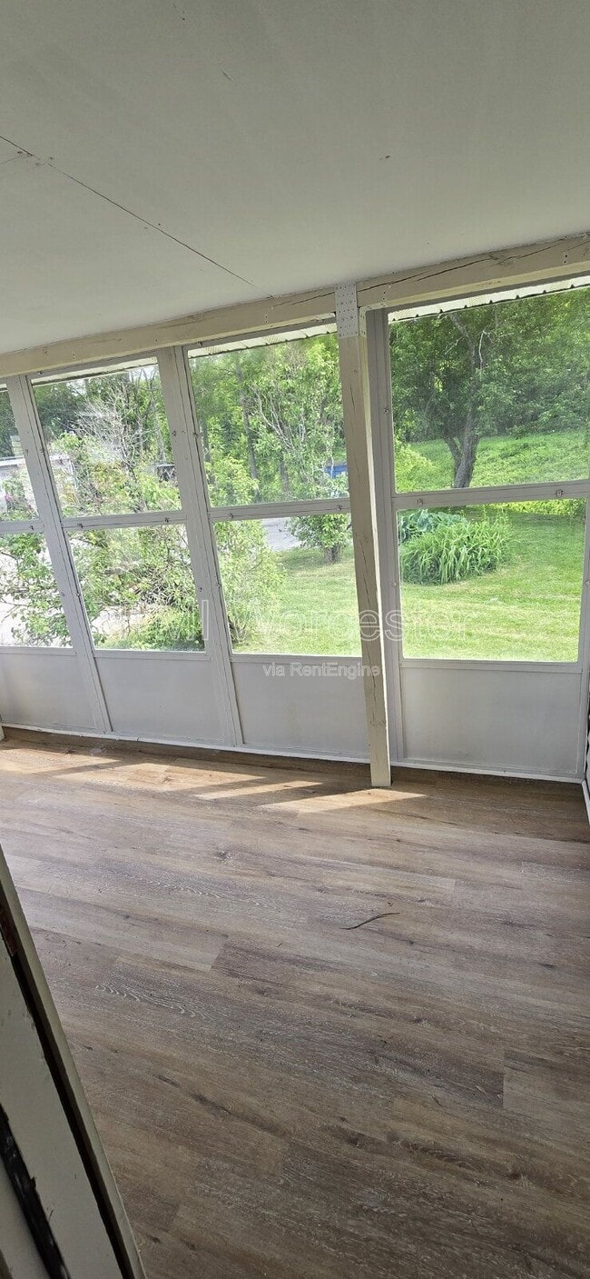 Building Photo - 17 Washington St