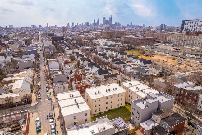 Building Photo - 2 br, 2 bath Triplex - 1903 N 7TH ST Unit 3