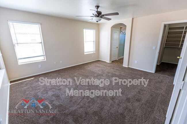 Building Photo - 12721 W Almeria Rd