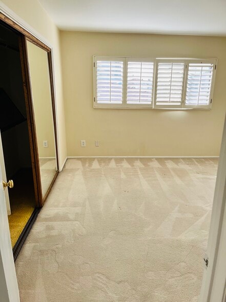 Building Photo - 12731 Pacific Ave