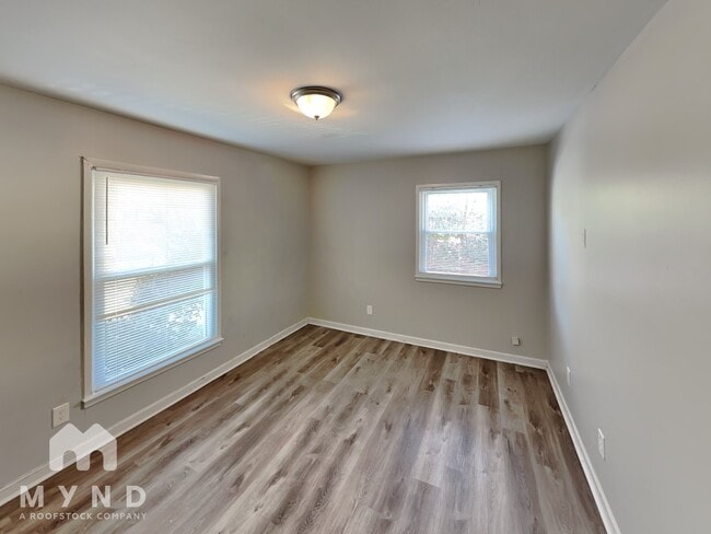 Building Photo - 3700 Braden Dr