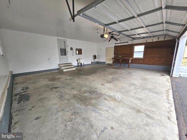 Building Photo - 873 Skeeter Neck Rd