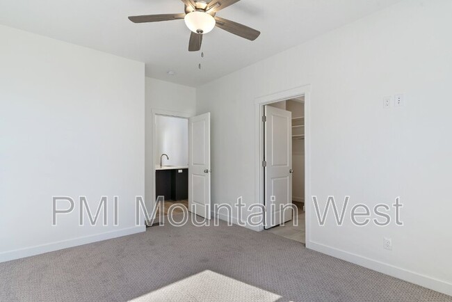 Building Photo - 1836 Red Twilight Ln