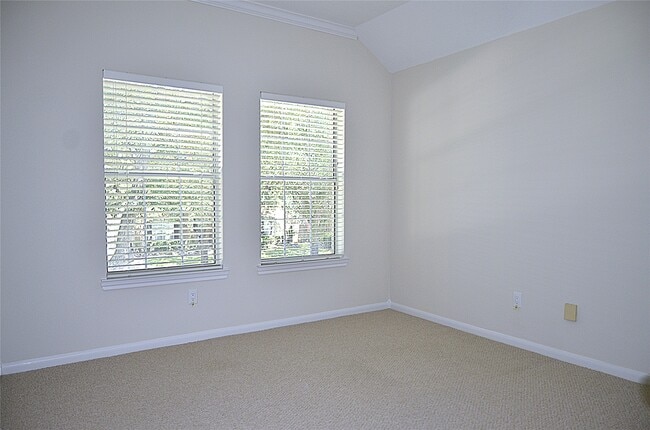 Building Photo - 218 Heathbrook Ln