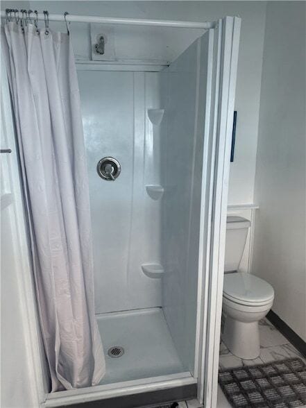 Building Photo - 20 Elm St