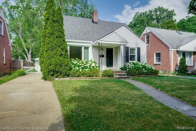 Building Photo - 3015 N Wilson Ave