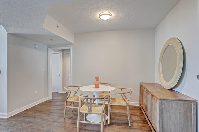 Building Photo - 1551 N Flagler Dr