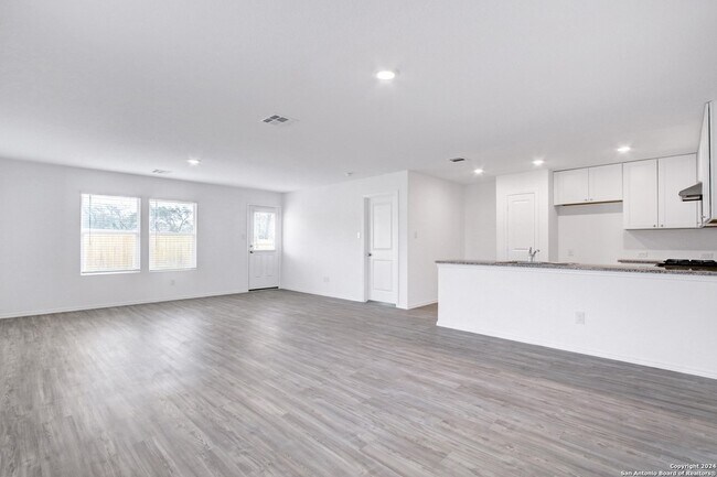 Building Photo - 15115 Greenfield Ml