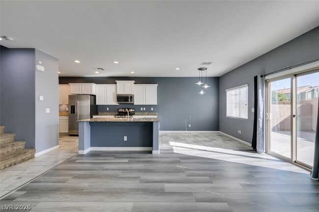 Building Photo - 5674 Cascadia Ct