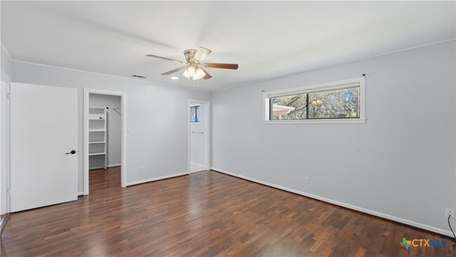 Building Photo - 1268 Lakeside Dr W