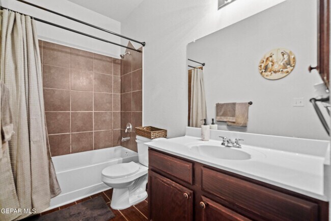 Building Photo - 3768 Loma Adriana