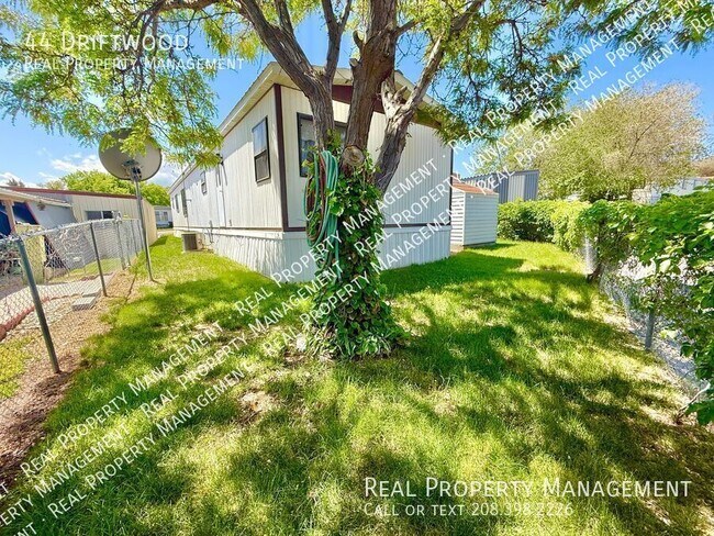 Building Photo - 44 Driftwood-