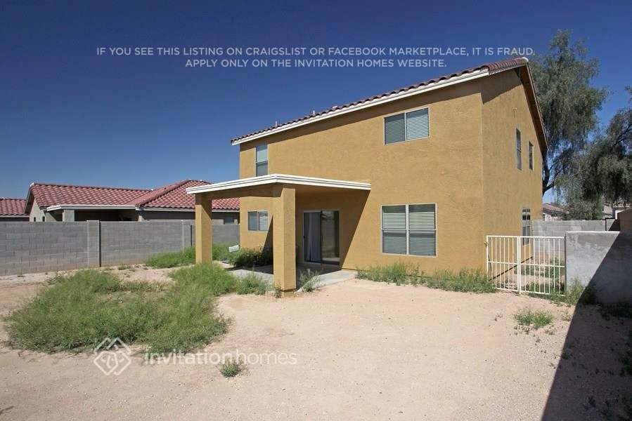 Building Photo - 9705 W Florence Ave