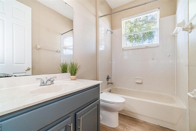 Building Photo - 6220 Hedgesparrows Ln