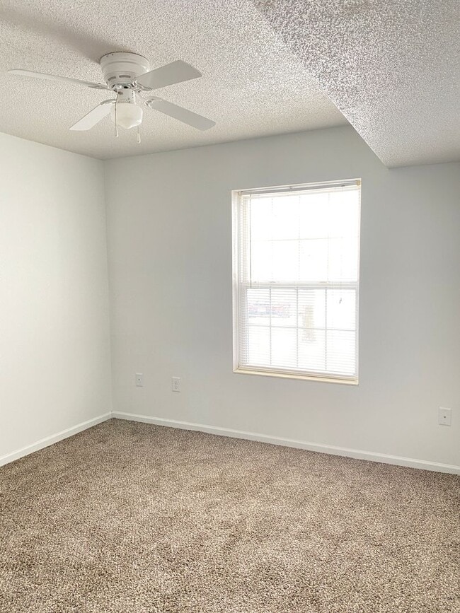 Interior Photo - The Vista